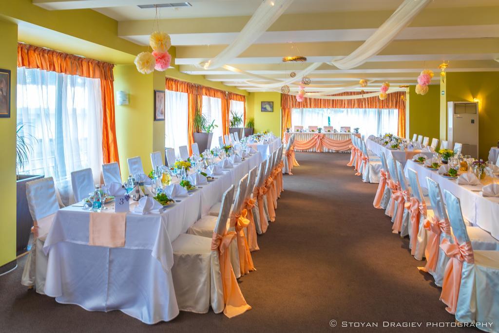Snezhanka Hotel Παμπόροβο Εξωτερικό φωτογραφία
